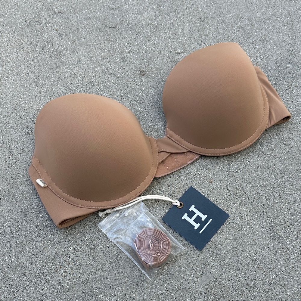 Harper Wilde “The Flex” Strapless Push- Up Bra